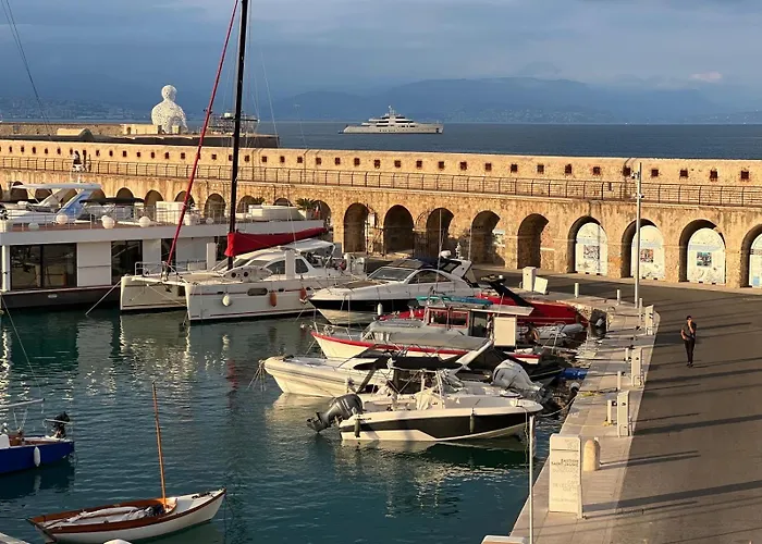Bateau-hôtel Location Cote D Azur *